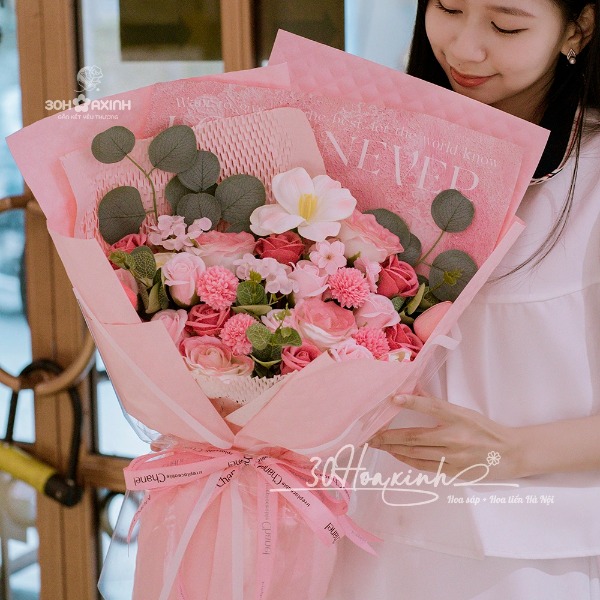 Hoa hồng sáp mix hoa Lan và hoa Lụa tông màu hồng