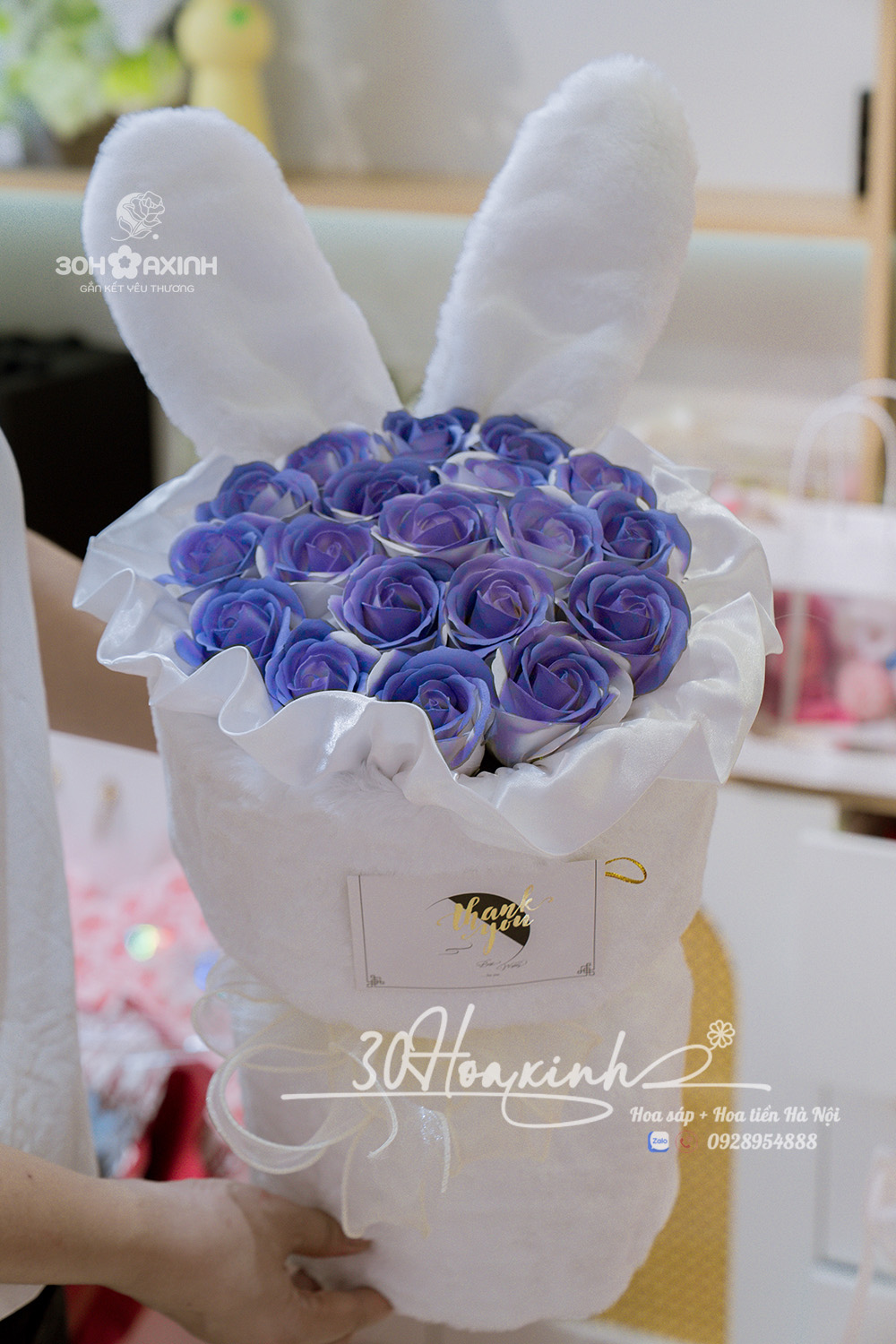 Hoa Sáp Tai Thỏ Bunny Màu Xanh Coban (Cobalt Blue)