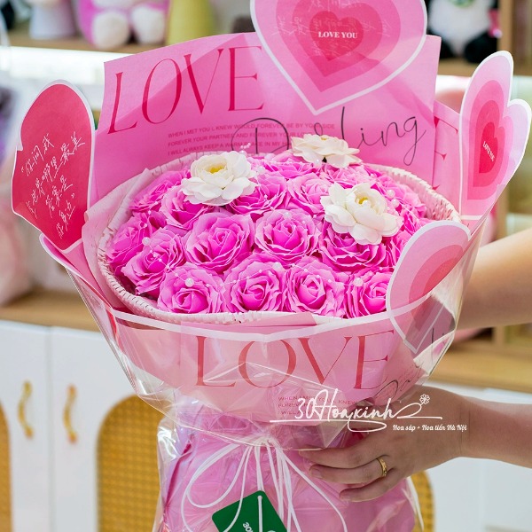 Hoa sáp màu hồng đậm