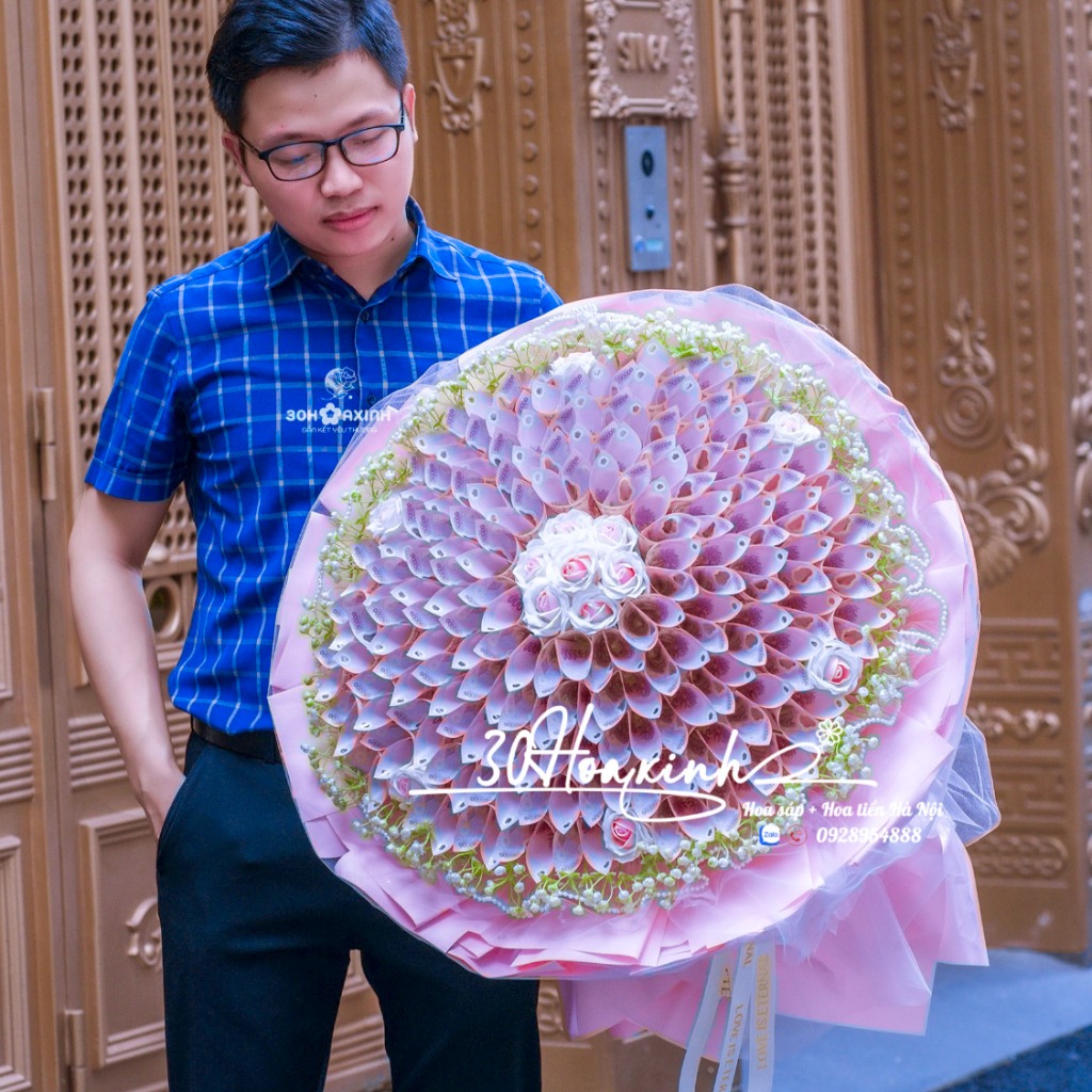 Bó Hoa tiền 100 tờ 50k mix hoa sáp hồng