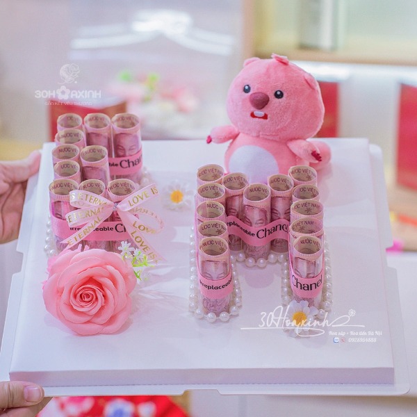 Hộp Hoa Tiền Chữ EM, Chữ Cái Theo Yêu Cầu