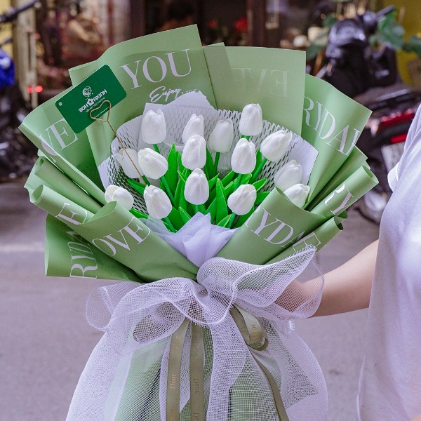 Bó Hoa Tulip Cao Su Non Cao Cấp Màu Trắng Tinh Khôi – Thuần Khiết