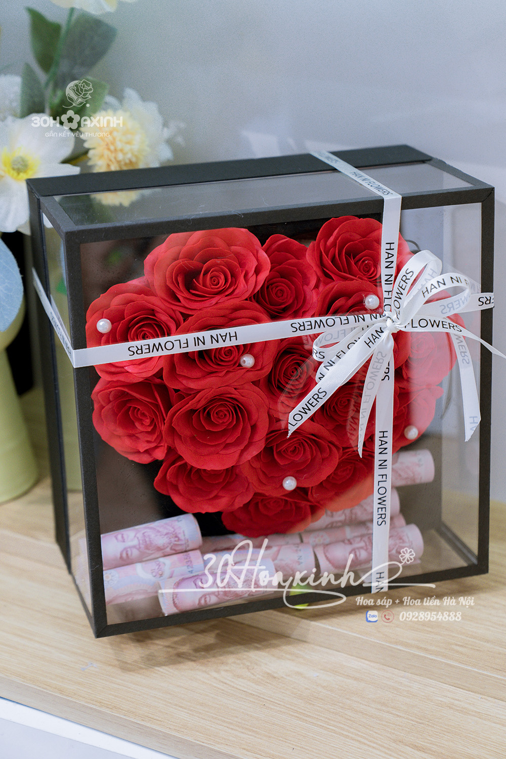 Hộp Hoa Tiền Trái Tim Lãng Mạn