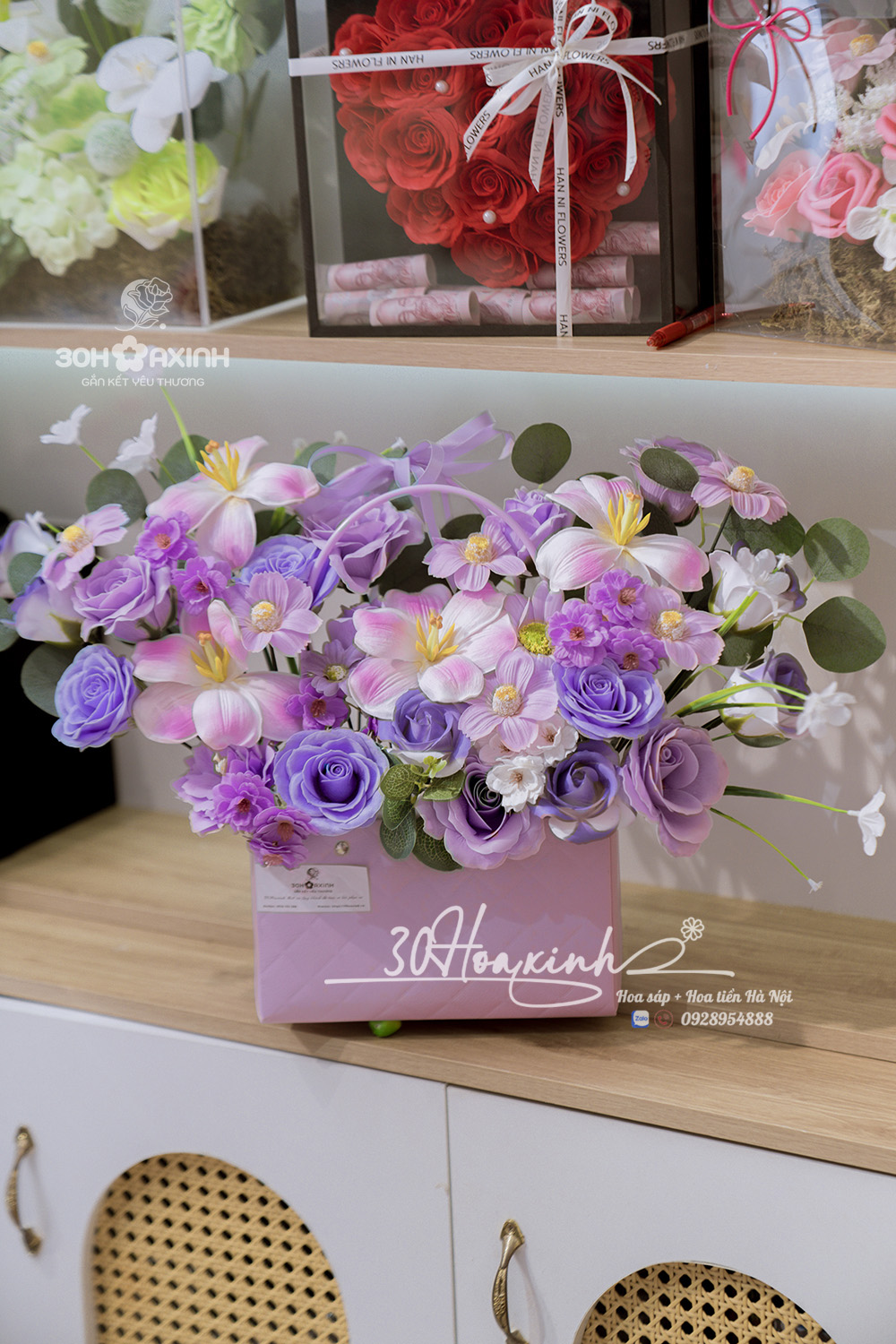 Lãng Hoa Màu Tím - Sang Trọng