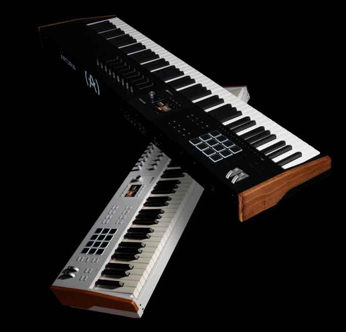 Arturia KeyLab 88 MK3 - 88 Phím Weighted Hammer mô tả chi tiết sản phẩm trong hình chính là dòng Arturia KeyLab MIDI Controller, cụ thể là dòng KeyLab MkII màu đen và trắng: