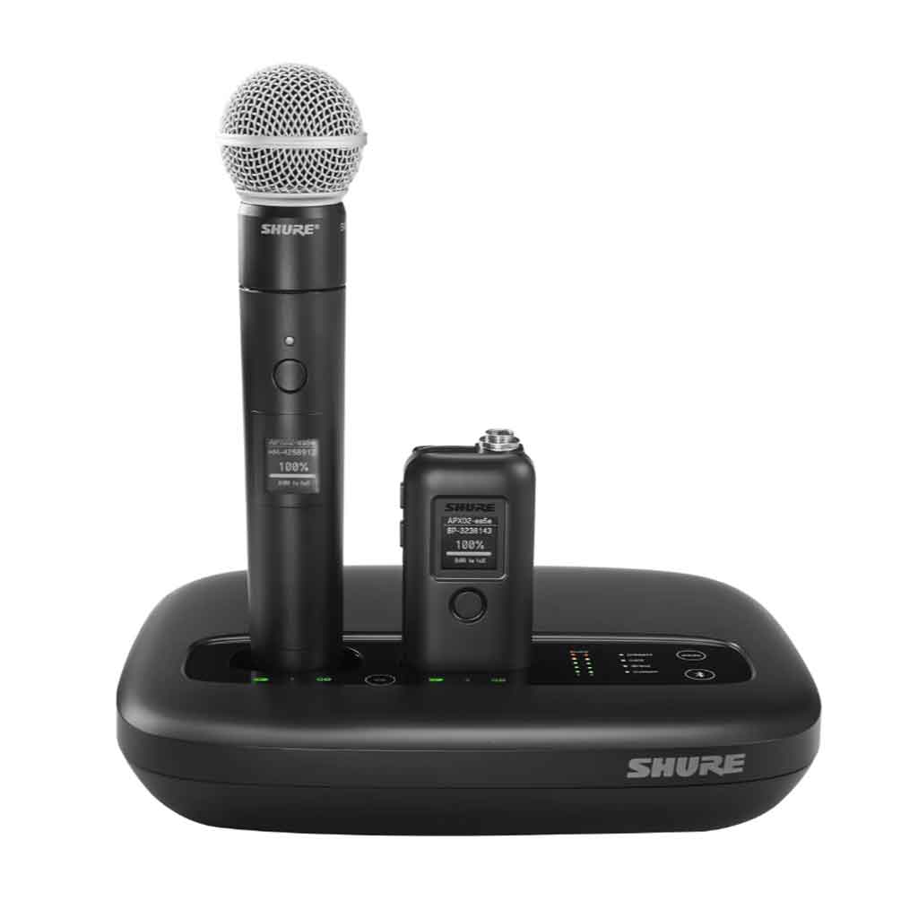 Shure MXW1X Hybrid Bodypack hình miêu tả sản phẩm dễ dàng đặt trên bàn họp, bục phát biểu, hoặc mang theo.
