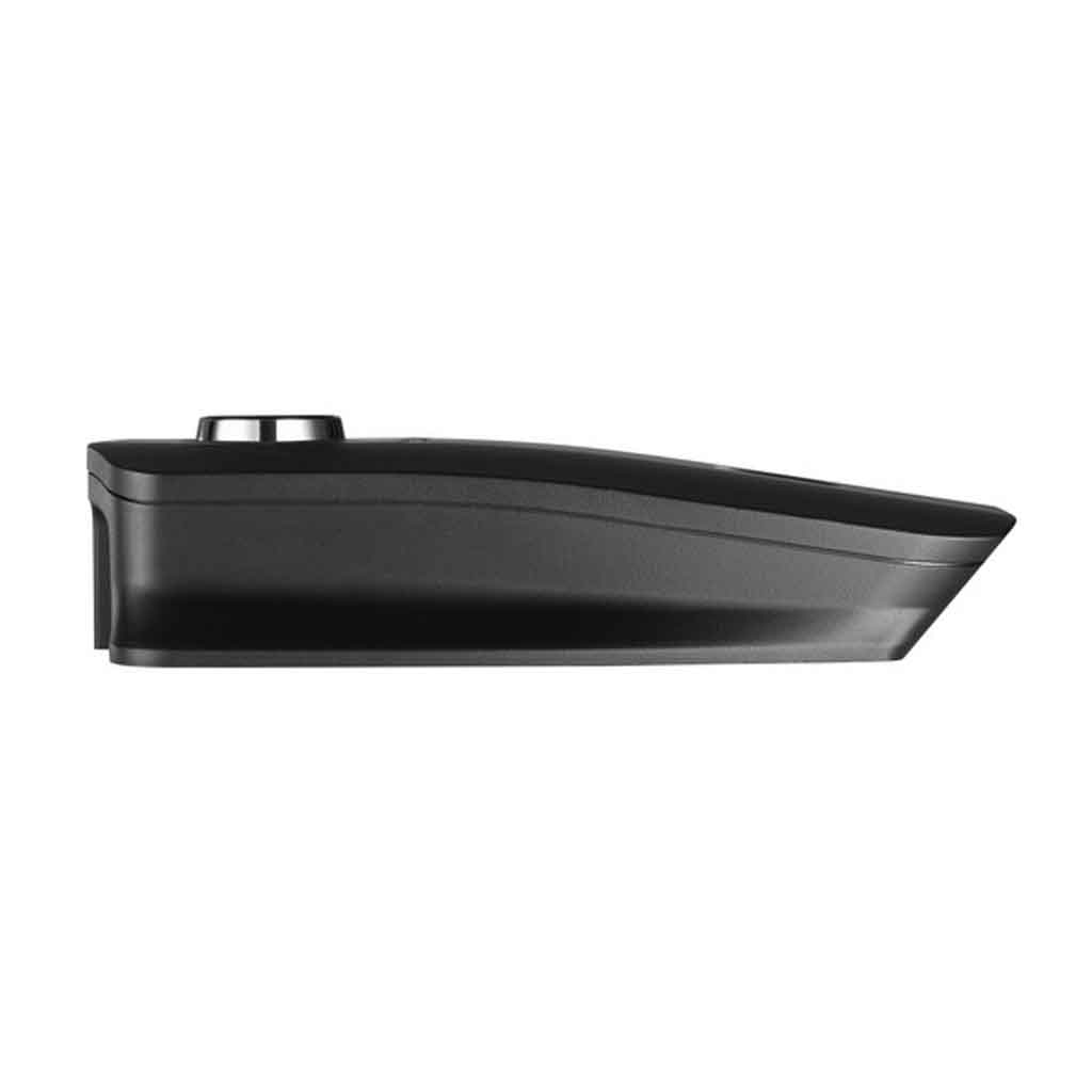 Bộ phát tín hiệu để bàn Shure MXW8 hình đang chụp góc nghiêng môt phần của sản phẩm với có thiết kế lớp sơn ở ngoài có màu đen nhám
