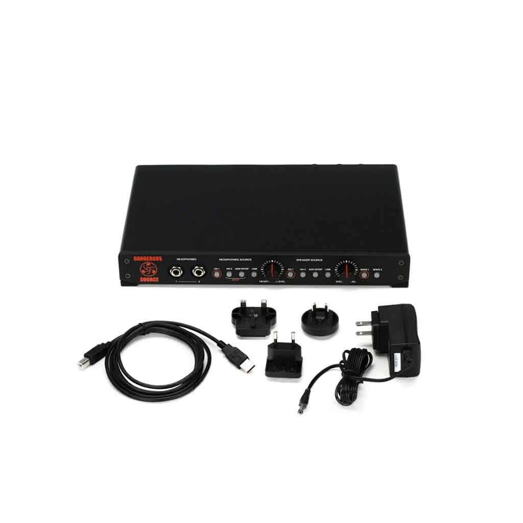 Dangerous Music SOURCE Monitor Controller hình đang được chụp miêu tả chi tiết chọn bộ sản phẩm và các phích cắm các loại