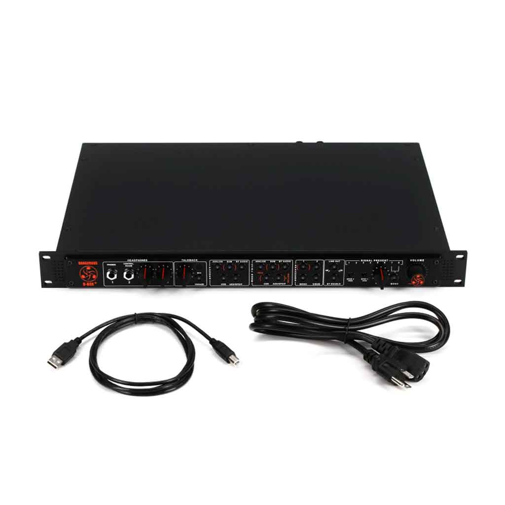 Dangerous Music D-BOX+ Monitor Controller & Summing Mixer với được thiết kế Headphones Section 2 cổng tai nghe (Phones 1 & 2) với 2 núm vặn điều chỉnh HEADPHONE LEVEL độc lập