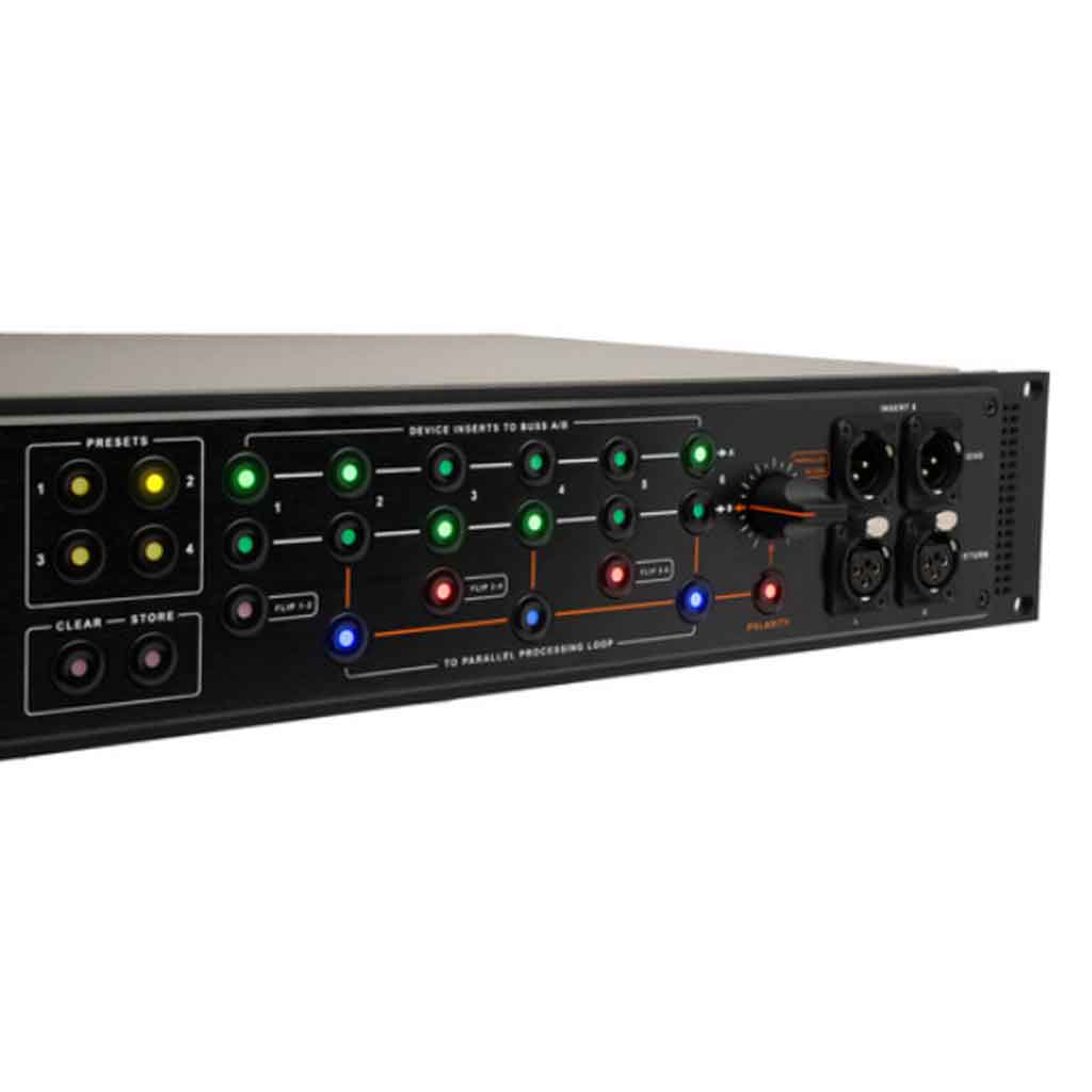 Dangerous Music LIAISON Analog Master Router với sản phẩm có thiết kế rackmount 2U chắc chắn, vỏ đen chuyên nghiệp, chất liệu kim loại cao cấp.