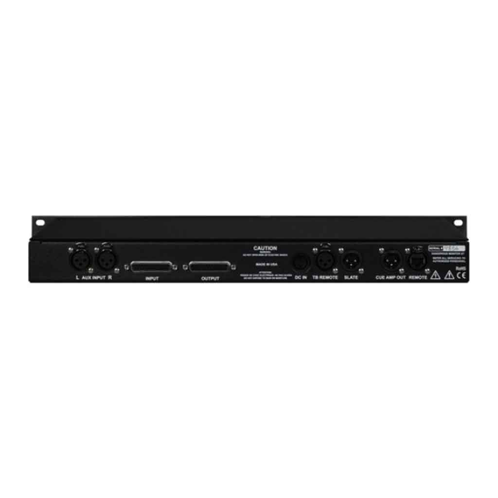 Dangerous Music MONITOR ST Monitor Controller with Remote Control hình đang được miêu tả chụp chi tiết mặt sau của sản phẩm với có 9 các phích cắm đầu vào các loại 