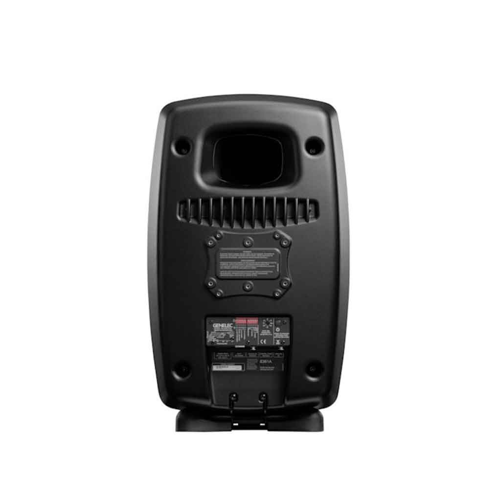 Genelec 8361A SAM™ Studio Monitor hình đang được chụp miêu tả chi tiết mặt sau của sản phẩm với có đầy đủ các phích cắm đầu vào để dễ kết nối sử dụng 