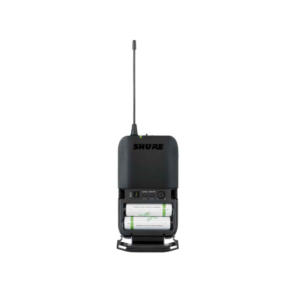 Hệ thống micro cài áo không dây Shure BLX14R/W85 Bộ micro không dây đôi Shure  với có thiết kế đầu micro phủ lưới kim loại màu bạc, chuẩn dynamic cardioid.  Có nút nguồn và đèn LED tín hiệu tiện lợi ở phần thân micro.