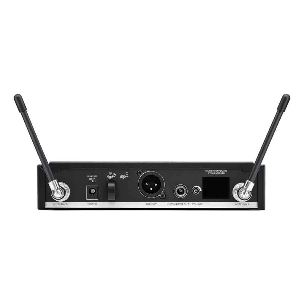 Hệ thống micro không dây cài áo Shure BLX14R/W93 và có cổng IR Sync cho phép đồng bộ tần số nhanh với bộ phát bằng tia hồng ngoại