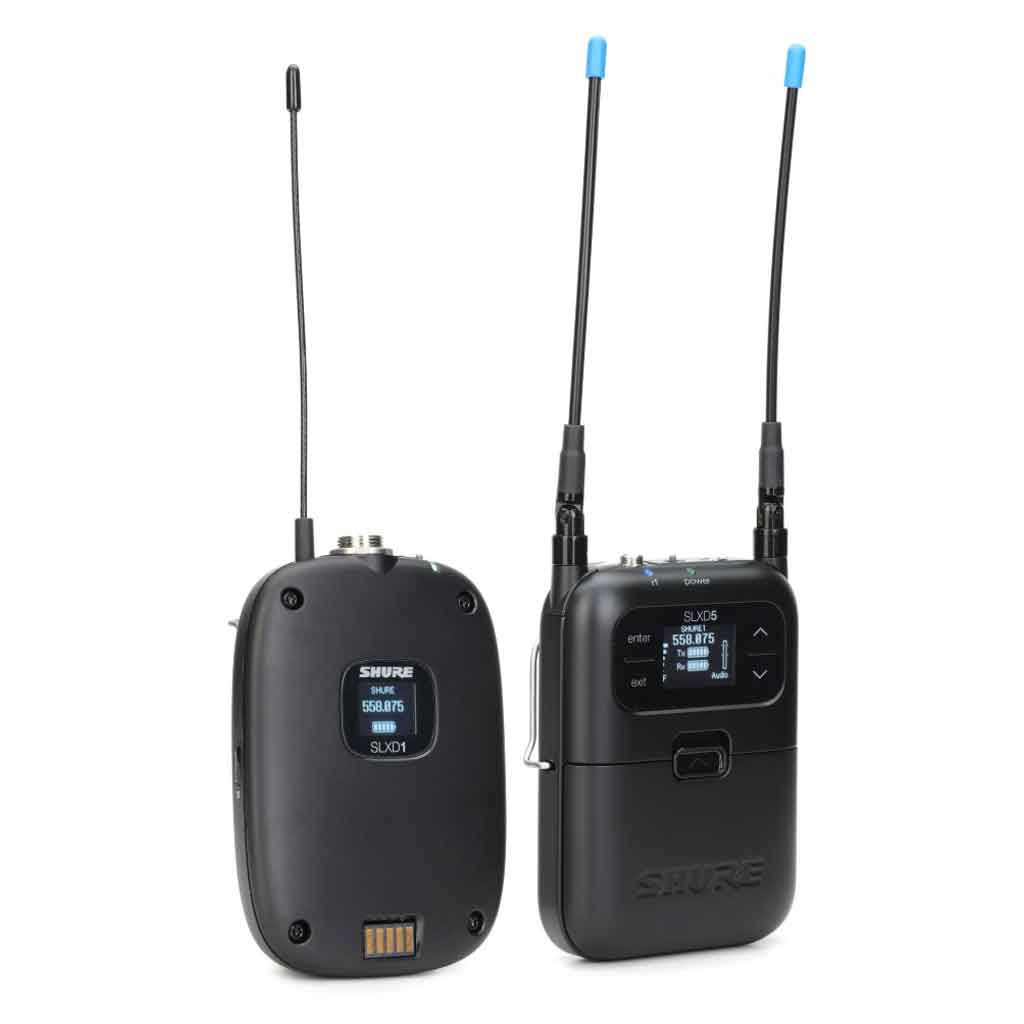 Hệ thống micro không dây Shure SLXD15 hình đang được miêu tả Thiết bị bên trái shure SLXD1 - Bodypack Transmitter thiết kế nhỏ gọn, vỏ ngoài màu đen.