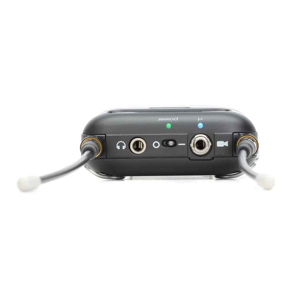 Hệ thống micro không Shure SLXD35 hình đang được chụp miêu tả mặt trên với có 2 phích cắm đầu vào và nút gạt 