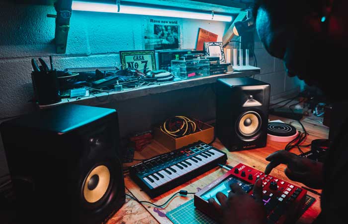 Loa Kiểm âm M-Audio FORTY EIGHTY - Trả góp online
