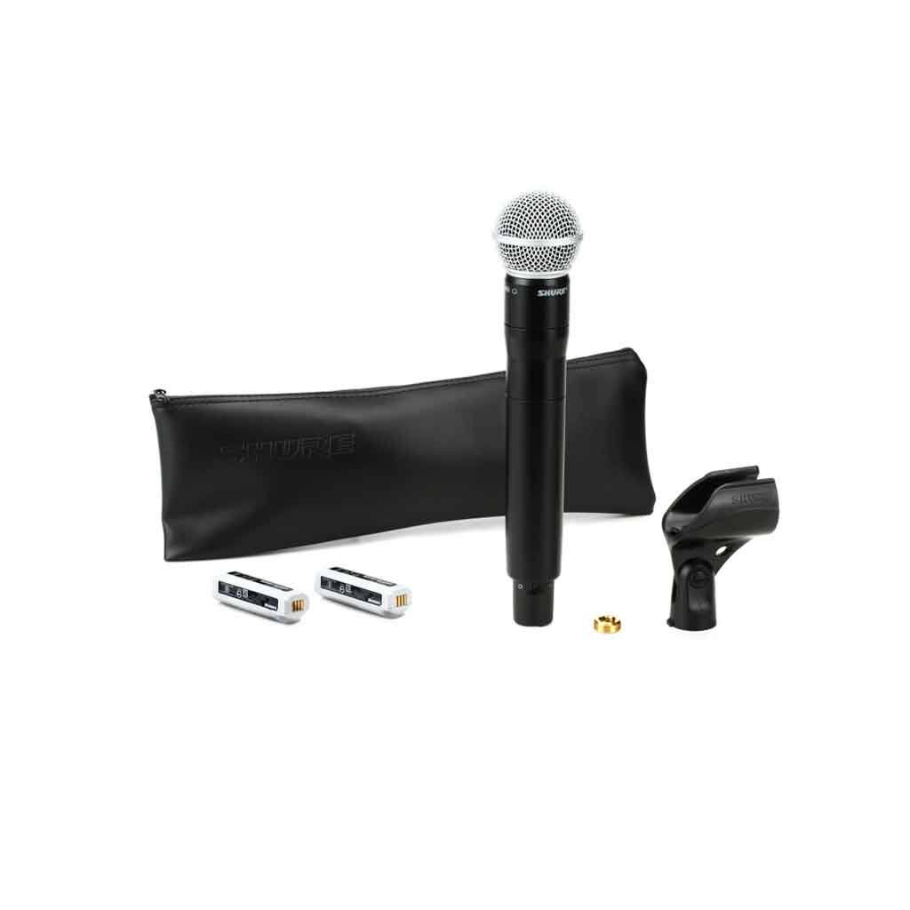 Micro không dây cầm tay Shure ADX2FD/SM58 hình đang được miêu tả hình đang được chụp miêu tả chi tiết sản phẩm micro có đầy đủ phụ kiện kèm theo
