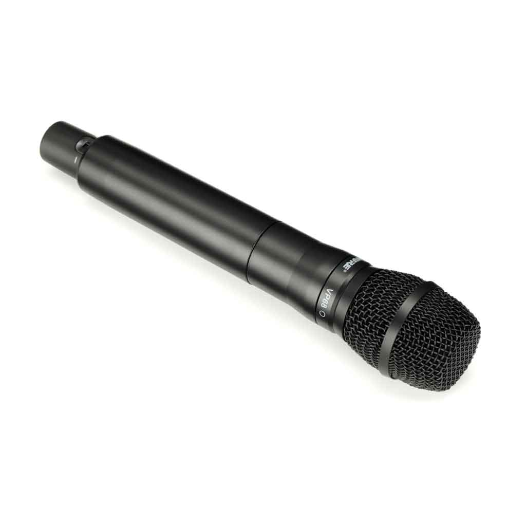 Micro không dây cầm tay Shure ADX2FD/VP68 với đầu micro VP68 – Micro condenser định hướng omni (toàn hướng), lý tưởng cho ứng dụng thu phỏng vấn, truyền hình ngoài trời hoặc talk show.
