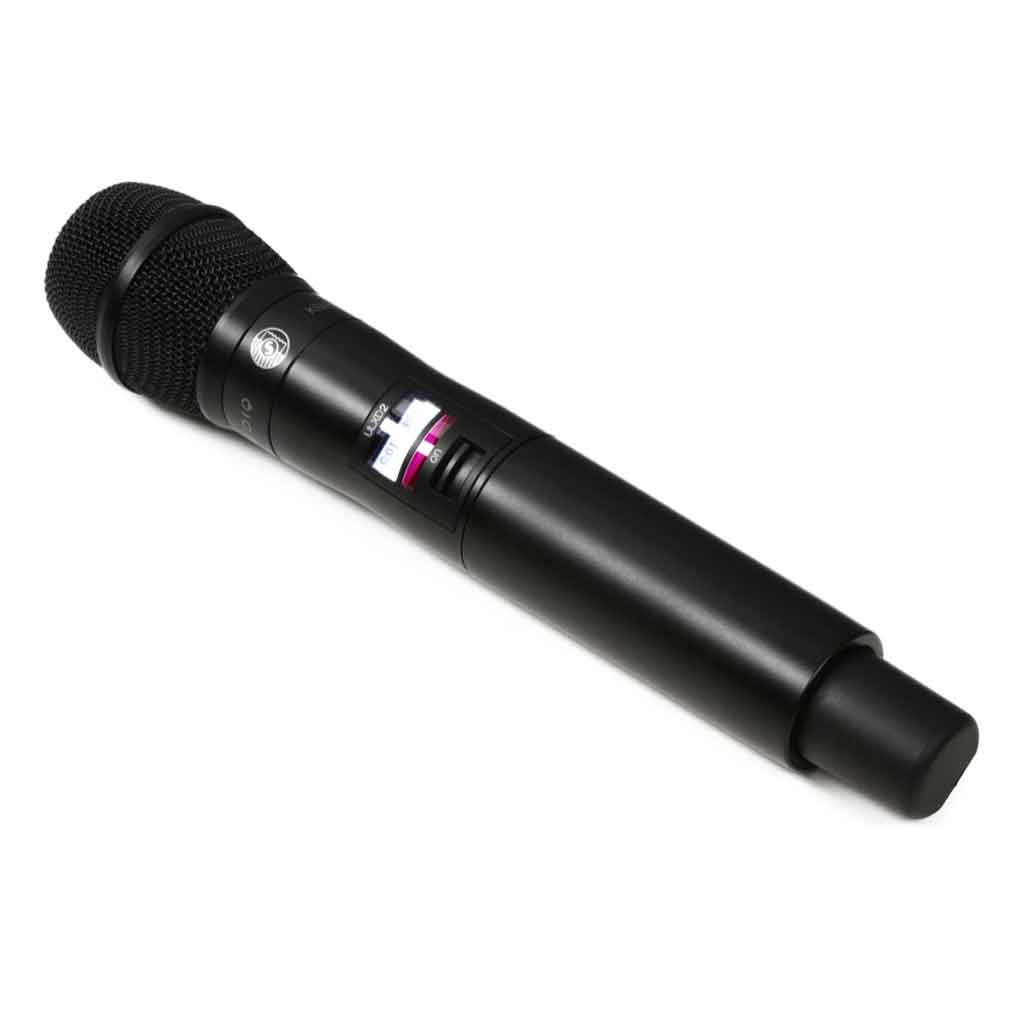 Micro không dây cầm tay Shure ULXD2/KSM9 Màn hình LCD và công tắc on/off: Hiển thị rõ ràng kênh tần số, trạng thái pin và các thông số vận hành