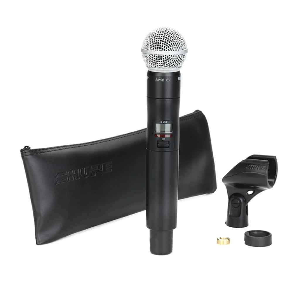 Micro không dây cầm tay Shure ULXD2/SM58 hình đang được miêu tả hình đang được chụp miêu tả chi tiết sản phẩm micro có đầy đủ phụ kiện kèm theo