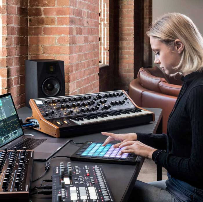 Pad Controller Novation Launchpad Pro MK3 - Chính hãng