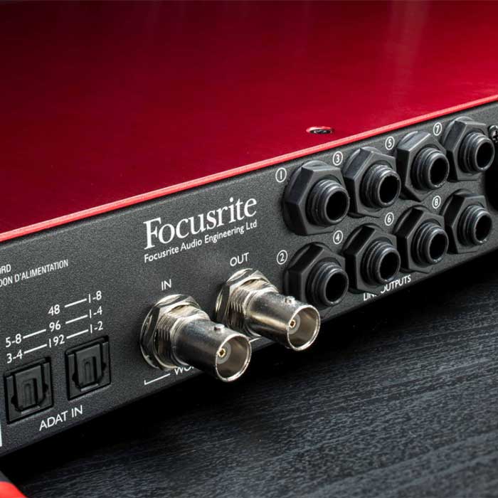 Preamp mic Focusrite Scarlett OctoPre Dynamic - Chính hãng