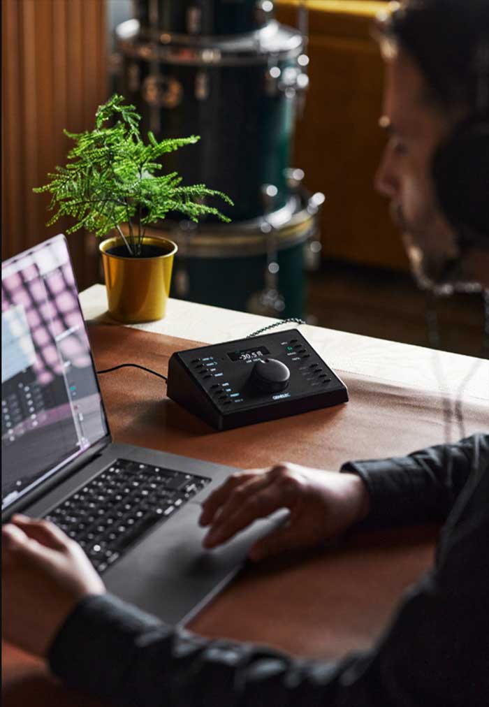 Reference Controller Genelec 9320A SAM™ - Chính hãng