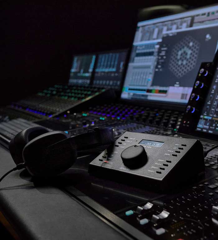 Reference Controller Genelec 9320A SAM™ - Chính hãng