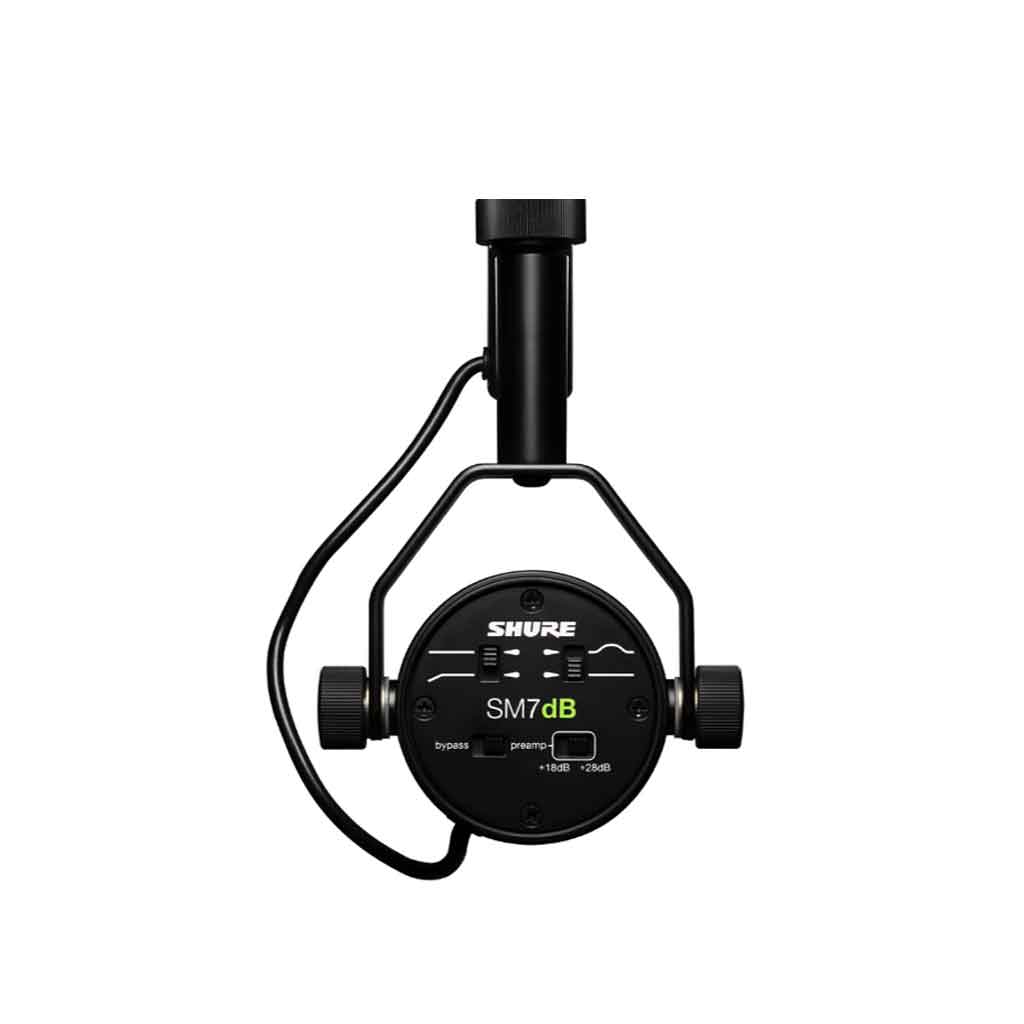 Shure SM7dB Active Dynamic Microphone với cấu trúc tổng thể hình dạng tổng thể là một khung kim loại hình chữ U cách điệu bao quanh phần thân tròn ở giữa cấu trúc được thiết kế để giữ chắc micro và có thể xoay điều chỉnh nhiều hướng