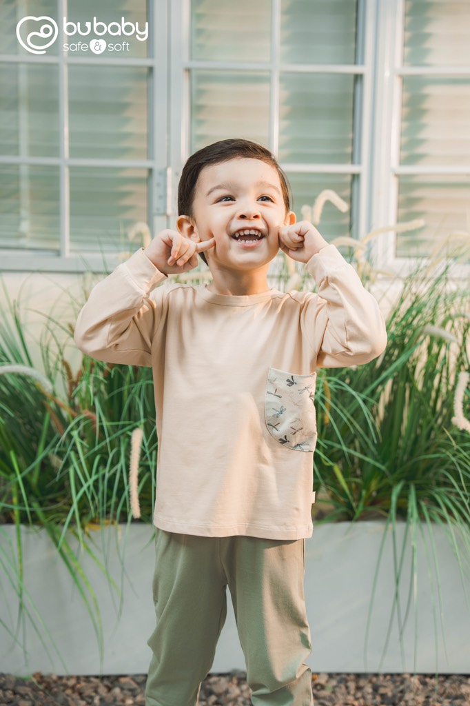 (6M-5Y) Bộ dài tay raglan cài cúc sau túi ngực Dona - Vải sợi tre cotton Bu Baby