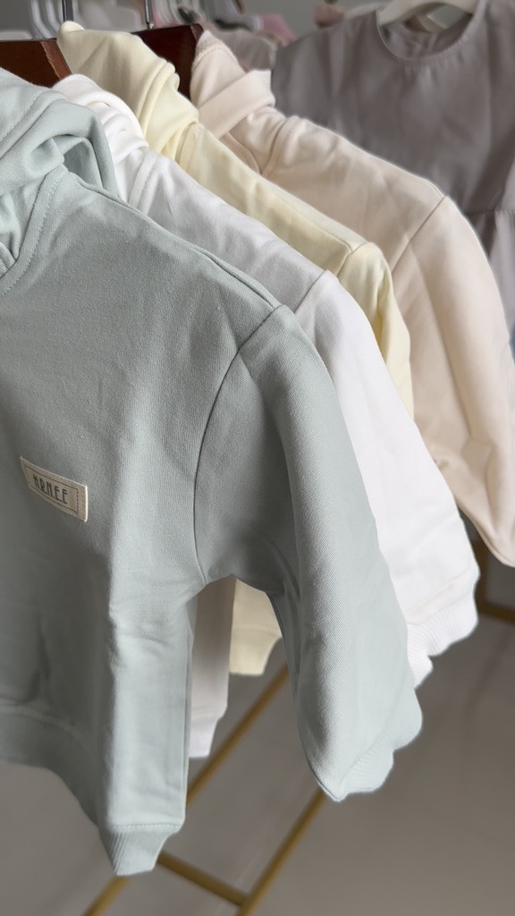 (6M-4Y) Áo khoác Hoodie tai mèo cho bé từ Hrnee - Chống nắng, cản gió, giữ ấm điều hoà thân nhiệt