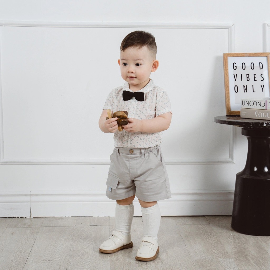 Quần đùi kaki túi ốp bé trai Bubaby
