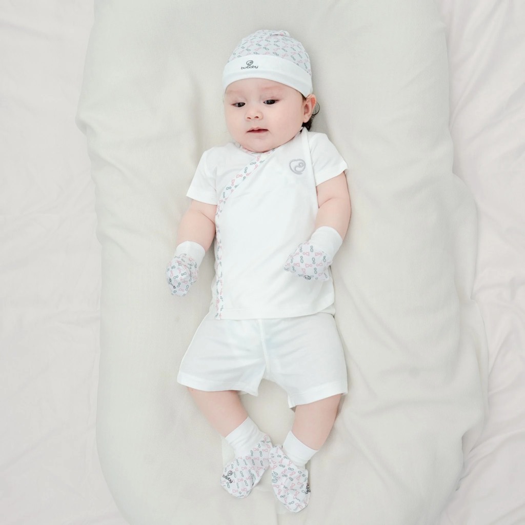 Bộ ngắn tay cài chéo Iconic BU Bambus BuBaby cho bé 0-6m