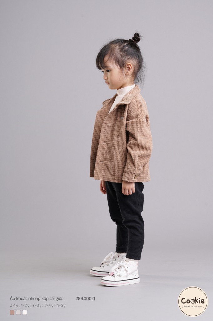 Áo khoác cài nút giữa chất nhung xốp giữ ấm cho bé hãng Cookie