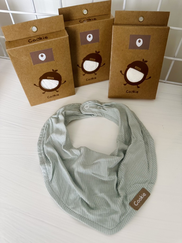 Yếm tam giác sơ sinh 0-6m Cookie