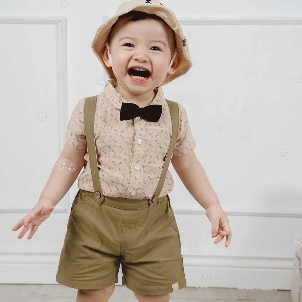 Quần yếm đùi bé trai kaki bubaby