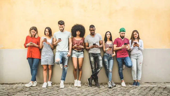 Vì sao Gen Z được coi là 'thế hệ cả tin nhất'?