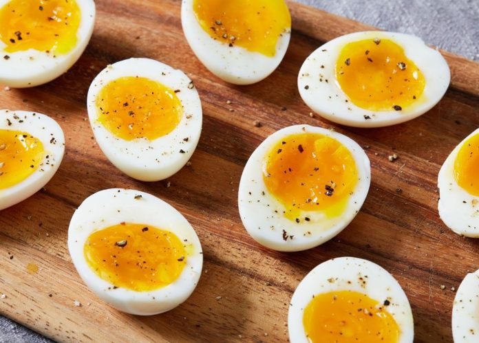 11 Cách luộc trứng lòng đào thơm ngon, béo ngậy, dễ làm tại nhà