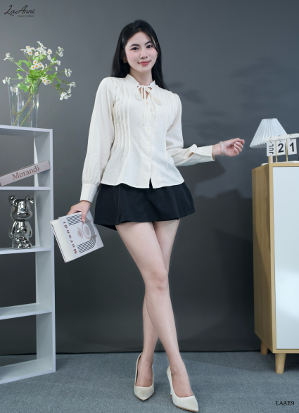 Sơ mi xếp li cổ V LAAE9