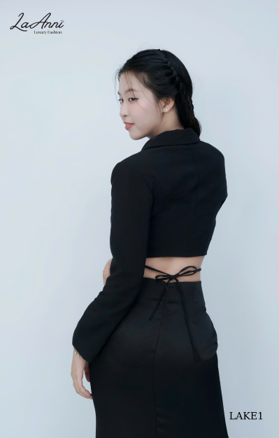 Khoác vest crop 2 lớp thắt dây sau