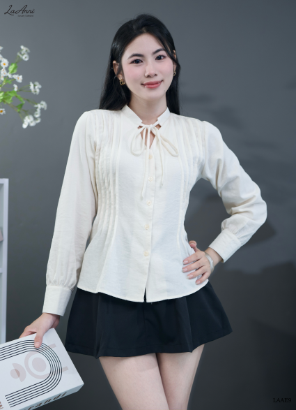 Sơ mi xếp li cổ V LAAE9