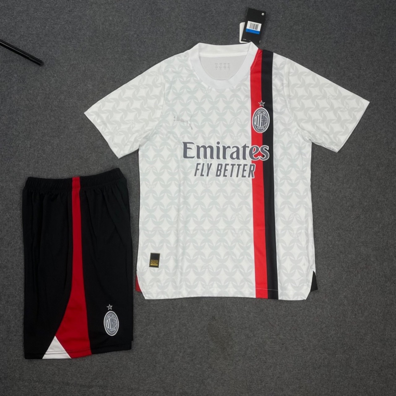 Quần áo AC Milan