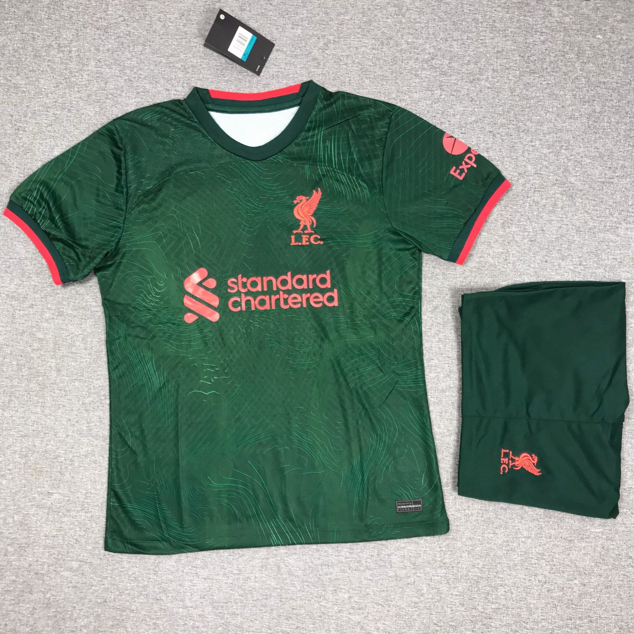 Quần áo Liverpool