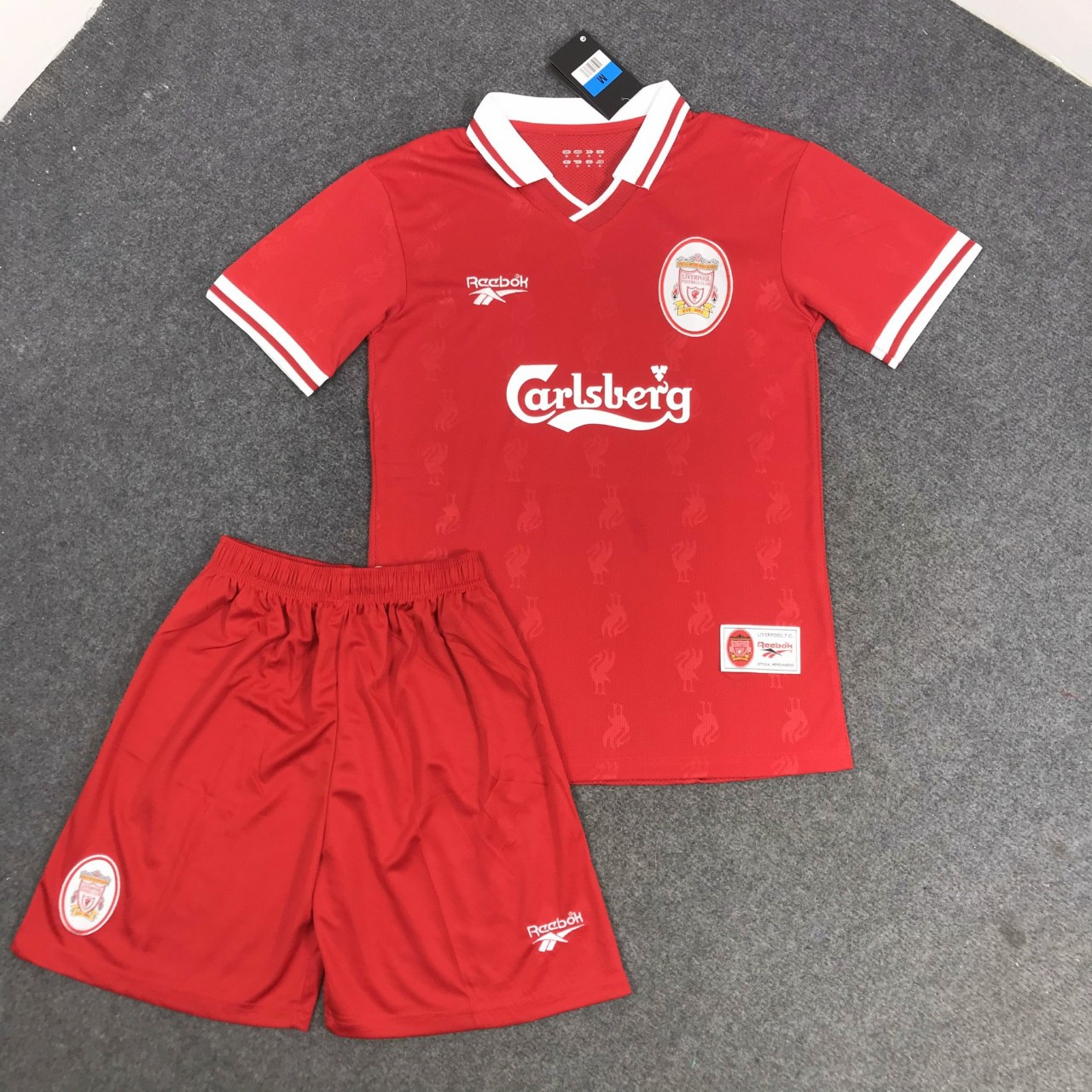 Quần áo Liverpool