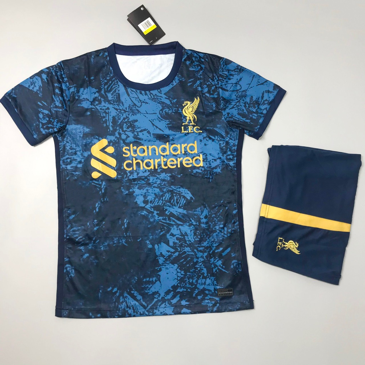 Quần áo Liverpool