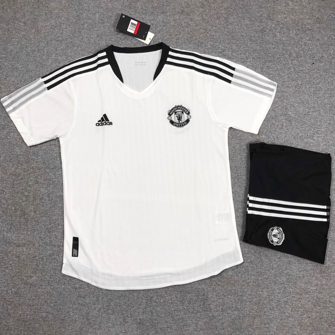 Quần áo Manchester United
