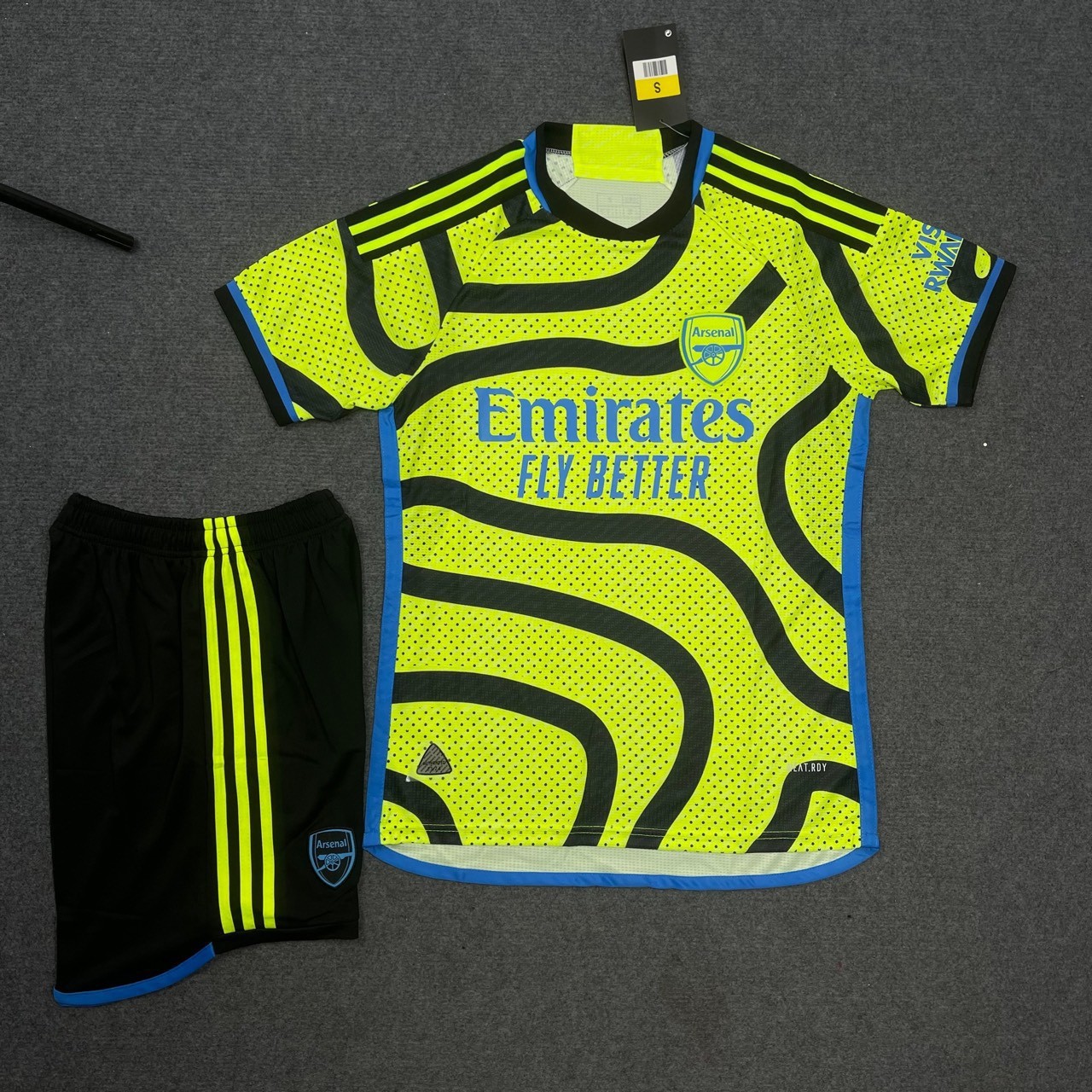 Quần áo Arsenal