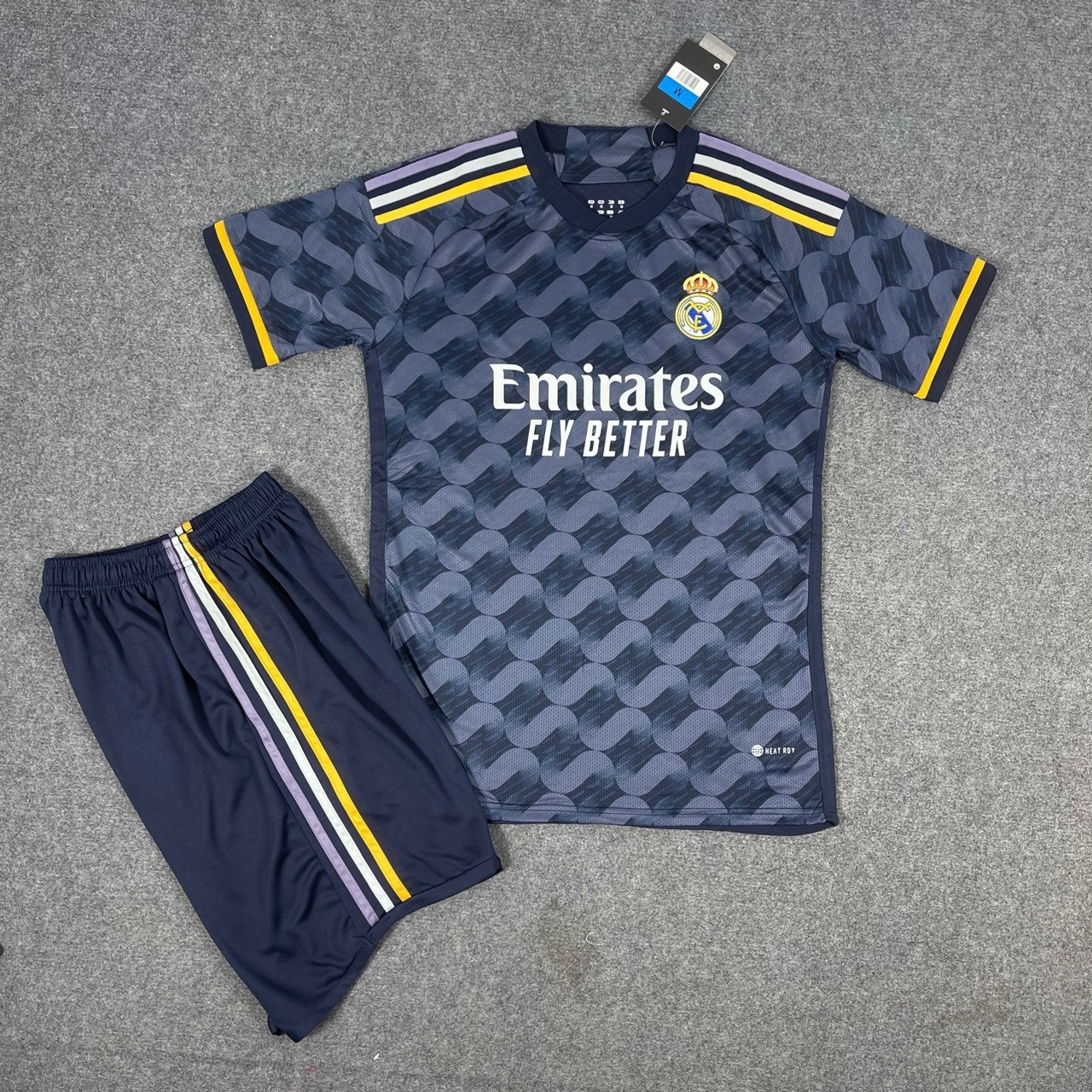 Quần áo Real Madrid