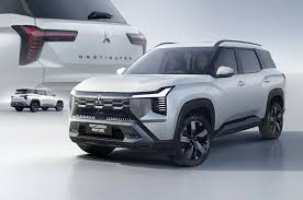Destinator khuyến mãi khủng thì Xforce cũng chơi lớn tháng này: Lần đầu tiết kiệm tới 70 triệu đồng lăn bánh, thêm áp lực cho Yaris Cross